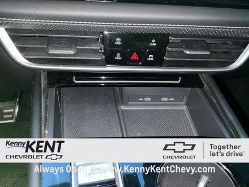 Used 2024 Volkswagen Atlas SEL Premium R-Line image 34