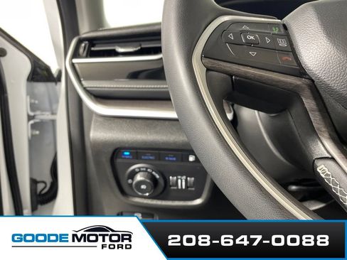 Used 2024 Jeep Grand Cherokee Limited 4xe AWD/4WD image 13