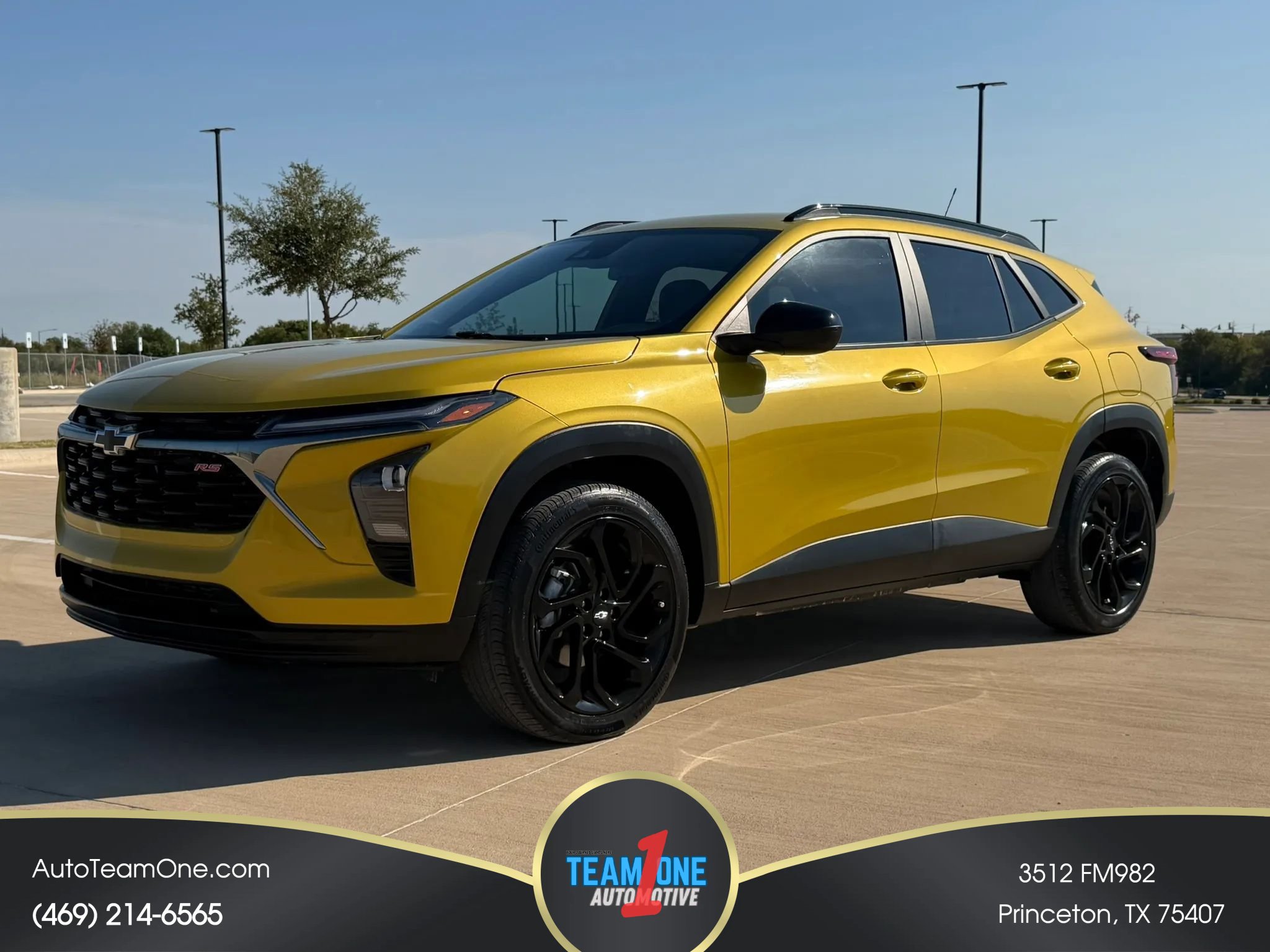 Used 2024 Chevrolet Trax RS w/ Driver Confidence Package FWD image 1