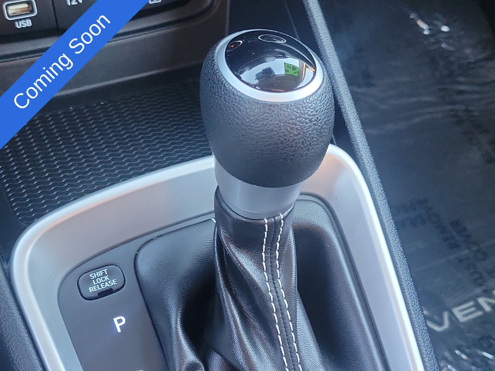 Certified 2025 Hyundai Venue SE FWD image 15