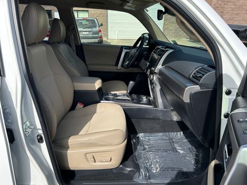 Certified 2023 Toyota 4Runner SR5 Premium AWD/4WD image 31
