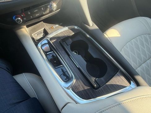 Used 2024 Buick Enclave Avenir w/ Avenir Technology Package image 30