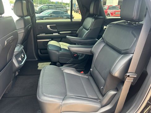 New 2025 Ford Expedition Platinum w/ Stealth Performance Package image 17