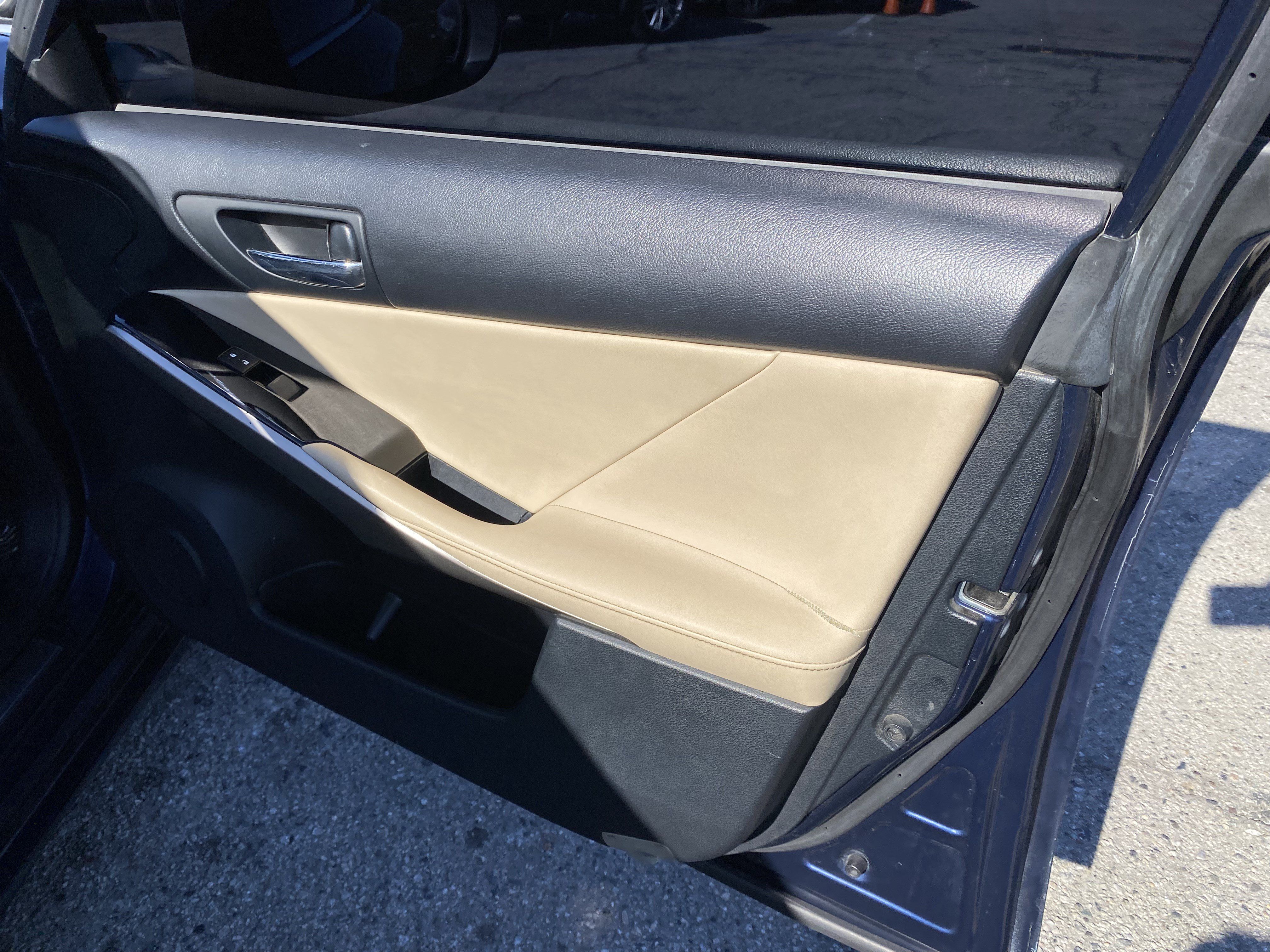 Used 2015 Lexus IS 250 RWD image 24