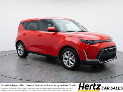 Used 2025 Kia Soul LX w/ LX Technology Package