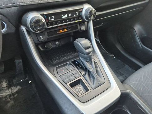Certified 2025 Toyota RAV4 XLE AWD/4WD image 15