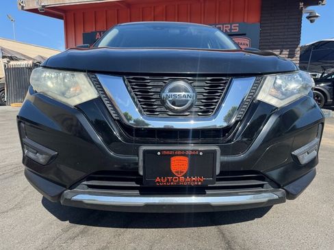 Used 2020 Nissan Rogue S FWD image 4