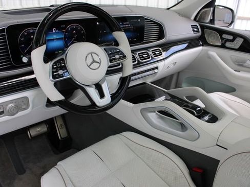 Used 2022 Mercedes-Benz Maybach GLS 600 4MATIC image 8