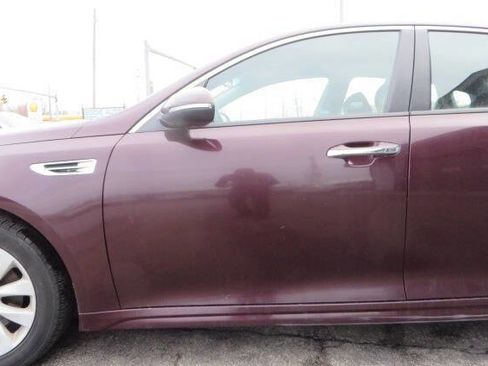 Used 2018 Kia Optima LX w/ 17" Alloy Wheels Package image 30