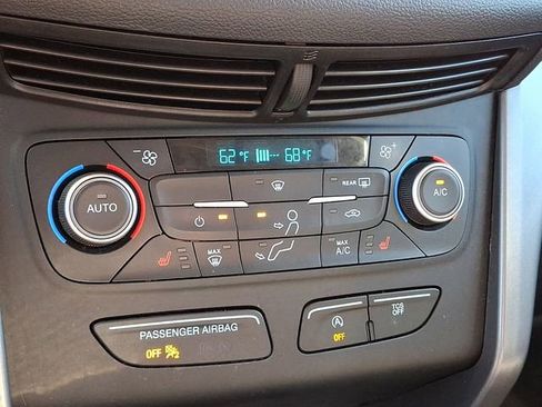 Used 2018 Ford Escape SEL w/ Ford Safe & Smart Package image 16