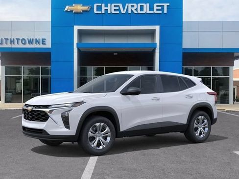 New 2026 Chevrolet Trax LS w/ Driver Confidence Package FWD image 2