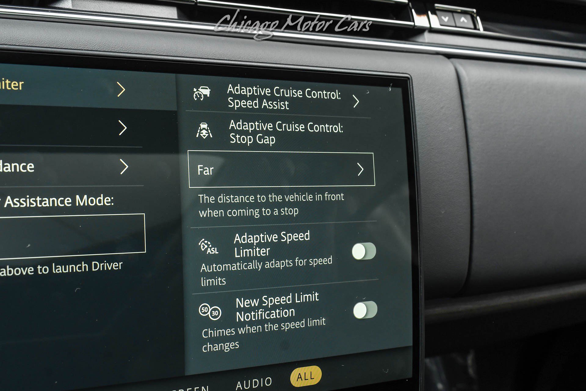 Used 2024 Land Rover Range Rover SE AWD/4WD image 13