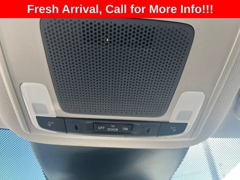 Used 2025 Honda Pilot EX-L image 26