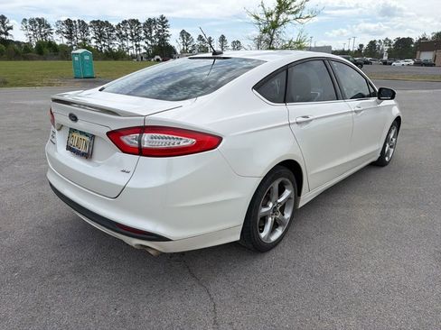 Used 2014 Ford Fusion SE image 7