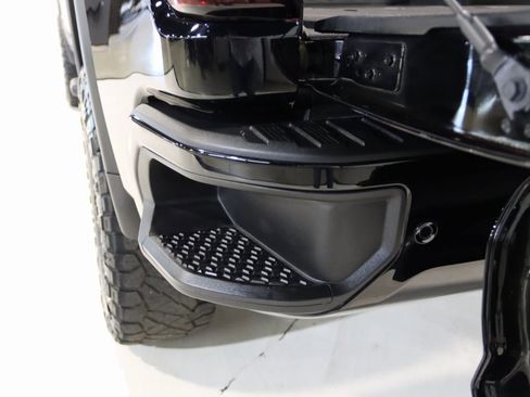 Used 2024 GMC Sierra 3500 Denali Ultimate image 14