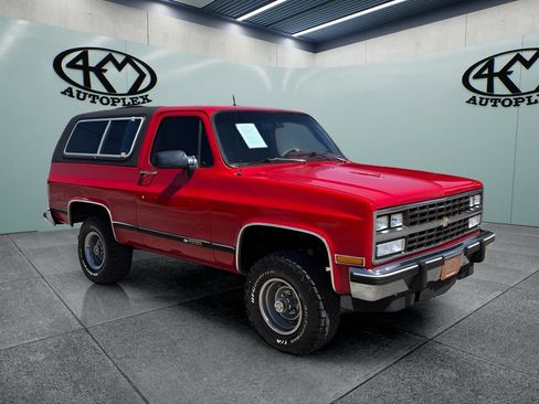Used 1991 Chevrolet Blazer 4WD image 1