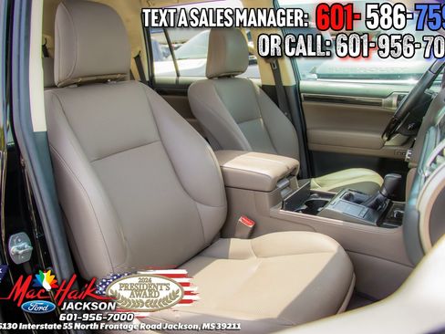 Used 2023 Lexus GX 460 Premium w/ Premium Package AWD/4WD image 7