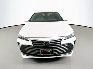 Used 2022 Toyota Avalon XLE video 2