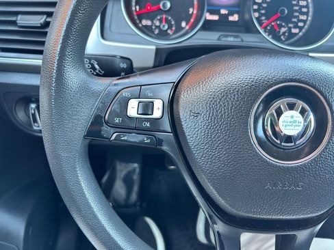 Used 2018 Volkswagen Atlas S image 27