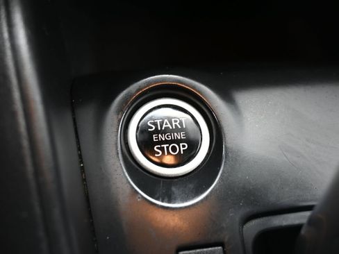 Used 2024 Nissan Kicks S image 15