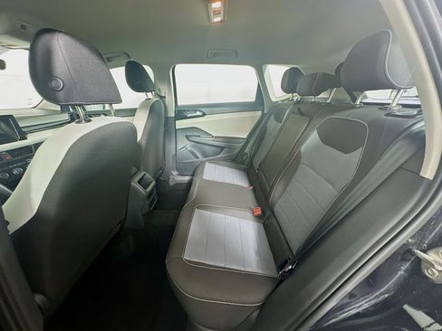 Used 2025 Volkswagen Taos S image 27