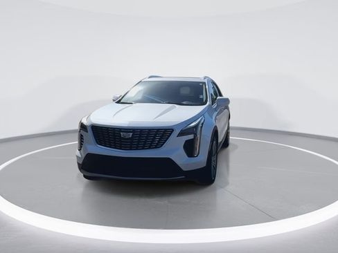 Used 2023 Cadillac XT4 Premium Luxury w/ Cold Weather Package image 4