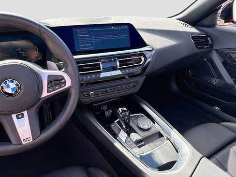 Certified 2025 BMW Z4 sDrive30i image 26