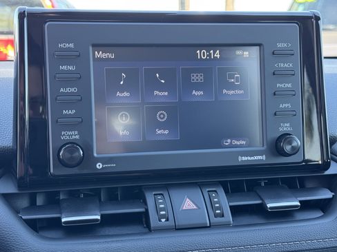 Used 2022 Toyota RAV4 XLE Premium image 26