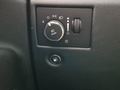 Used 2015 Jeep Grand Cherokee Laredo w/ Quick Order Package 23E image 16