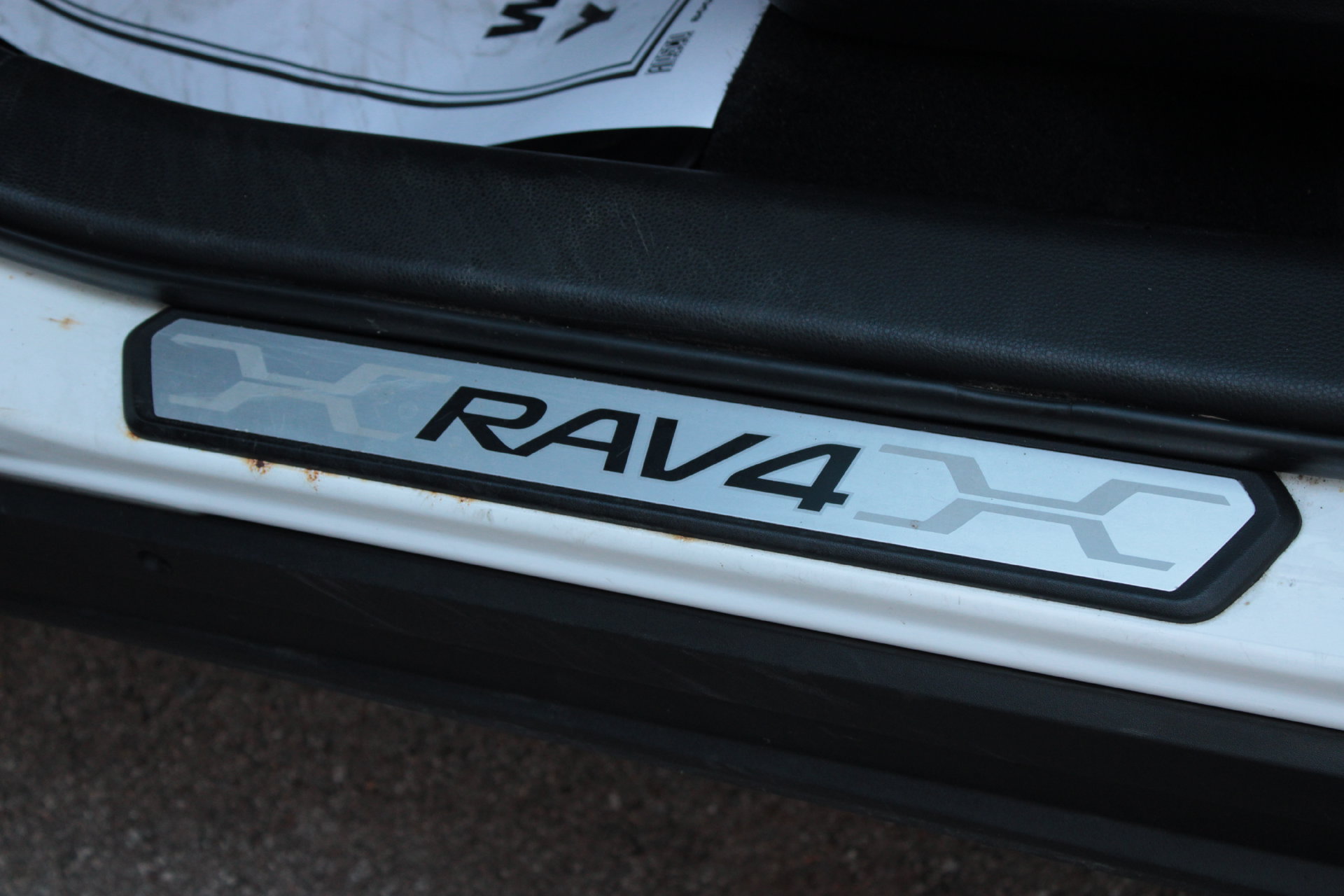 Used 2021 Toyota RAV4 XLE w/ Convenience Package AWD/4WD image 15