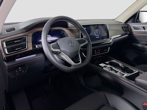 New 2026 Volkswagen Atlas SEL image 9