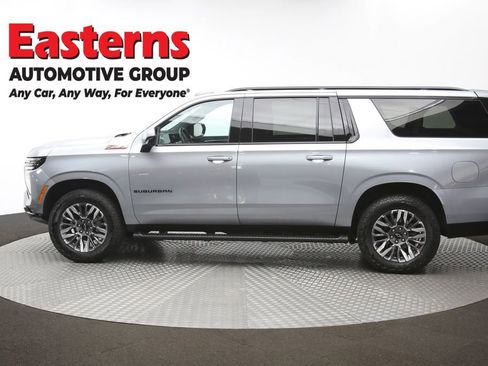 Used 2025 Chevrolet Suburban Z71 AWD/4WD image 63