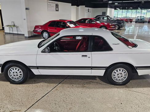 Used 1988 Ford Thunderbird image 16