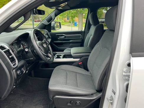 Used 2023 RAM 1500 Big Horn AWD/4WD image 4