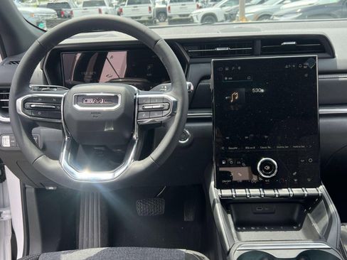 New 2026 GMC Terrain Elevation w/ Technology Package II image 18