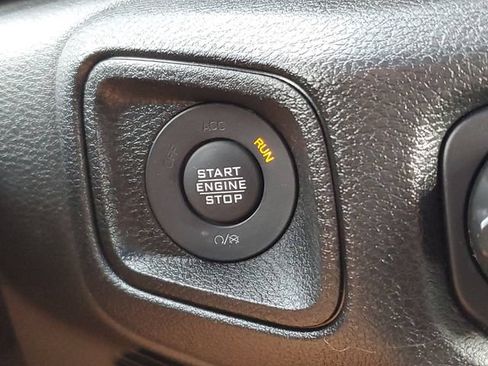 Used 2024 Jeep Wrangler Unlimited Sport AWD/4WD image 29