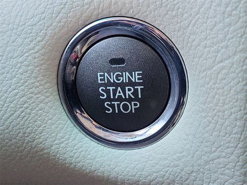 Used 2011 Lexus GX 460 Premium image 34