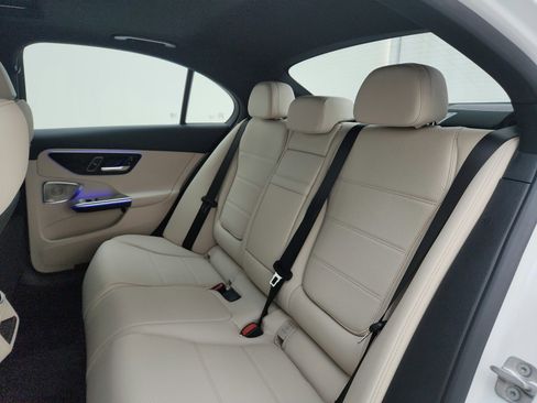 Used 2025 Mercedes-Benz C 300 Sedan image 11