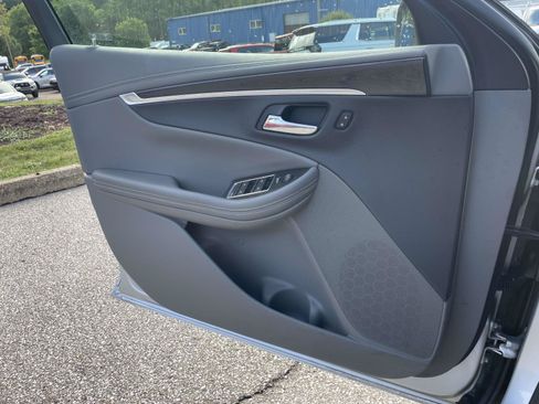 Used 2019 Chevrolet Impala LS FWD image 24