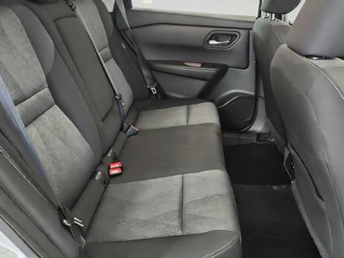 Used 2024 Nissan Rogue SV AWD/4WD image 22