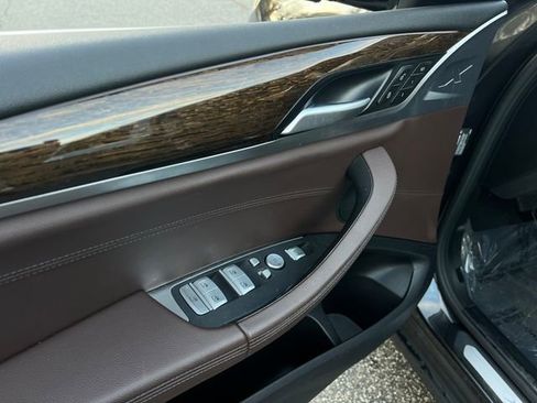 Used 2020 BMW X3 xDrive30i w/ Executive Package image 11