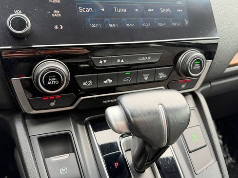 Used 2018 Honda CR-V Touring image 33