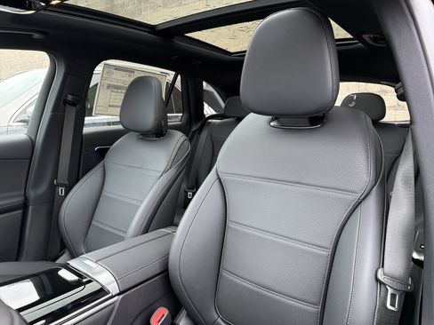 New 2026 Mercedes-Benz GLC 300 4MATIC image 10