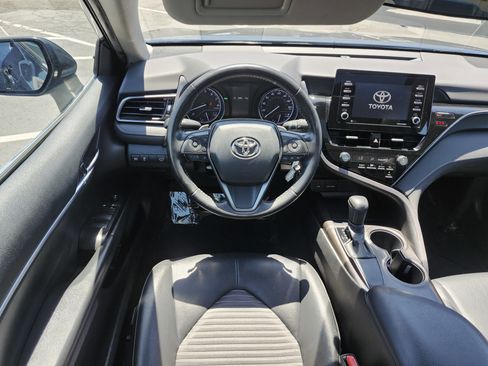 Used 2021 Toyota Camry SE FWD image 24