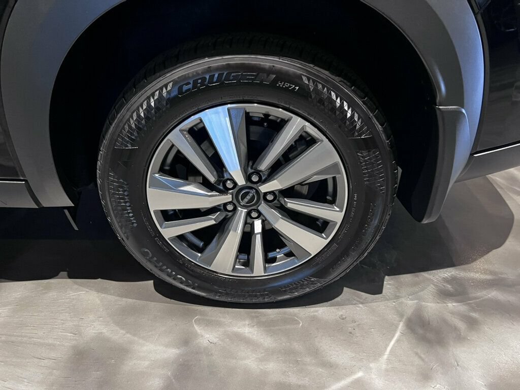 Used 2025 Nissan Pathfinder SL w/ Cargo Package FWD image 11