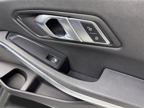Used 2020 BMW 330i Sedan w/ Convenience Package image 49