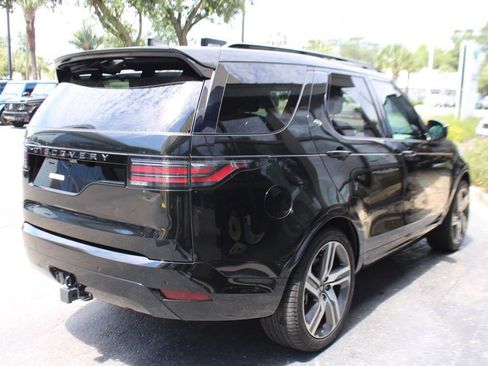 Certified 2024 Land Rover Discovery Dynamic SE image 6