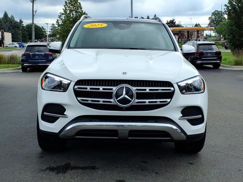Used 2025 Mercedes-Benz GLE 350 4MATIC image 9