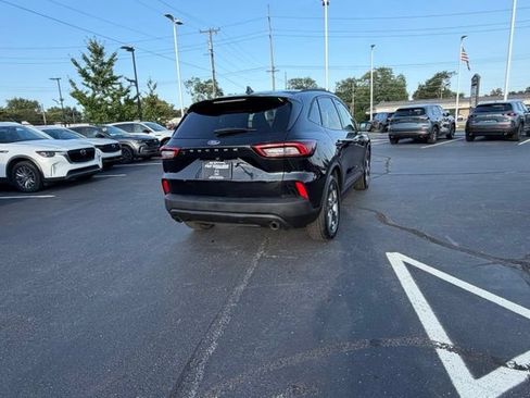 Used 2025 Ford Escape ST-Line FWD image 12