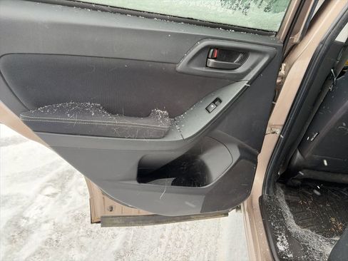 Used 2015 Subaru Forester 2.5i Premium image 12